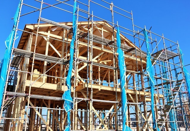 建築途中の住宅
